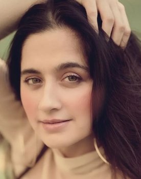 Sanjeeda Sheikh as Meera Khandpal