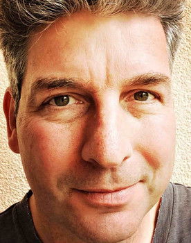 Till Müller-Edenborn