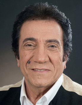 İzzet Altınmeşe as Ali