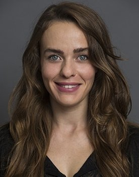 Tuğba Çom