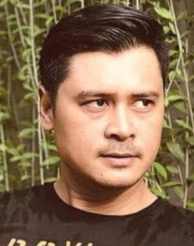 Iqbal Pakula