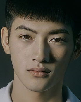 Chen Weixin as Yin Ze