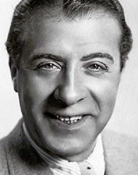 Miguel Ligero as Pepe Conde