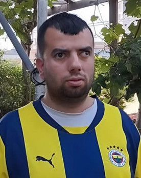 Mustafa Başaran as 