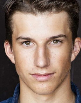 Logan Tomanek as John