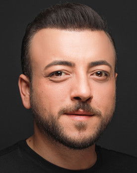 Çağdaş Tekelioğlu as Eren