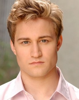 Brendan Bradley as Everett Forster