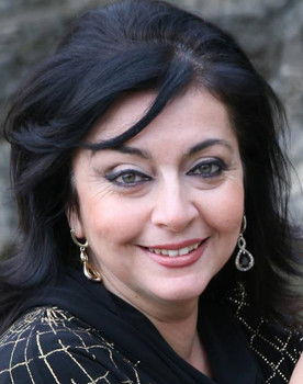 Hamida Omarova as Nurzad
