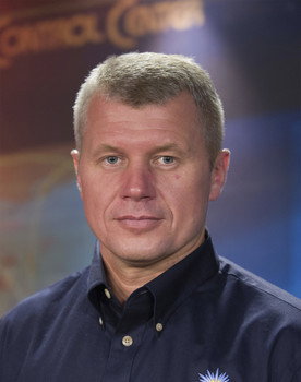 Oleg Novitsky as Ivanov