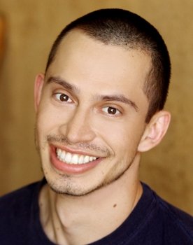 Victor Samuel Lopez as Frank