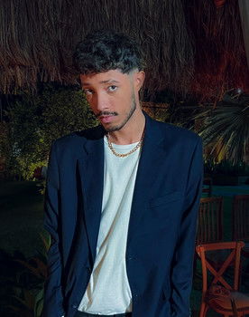 J. P. Santos as Jorge