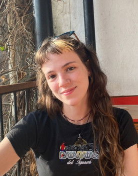 Miranda Baños Belatti as Miranda