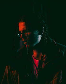 Mauku Sencis as Self