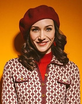 Jocelyn DeBoer as Jill