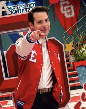 Emiliano Flores as Ángel Del Río