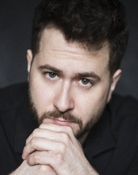 Sergiusz Żymełka as Vlado Petric