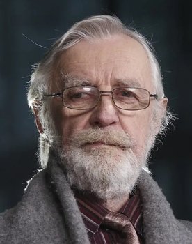 Aarne Üksküla as Paavel