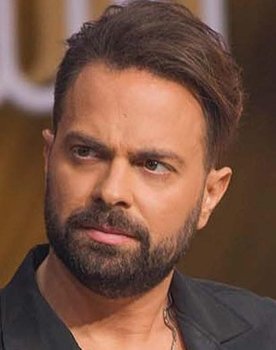 Ilias Vrettos as Ηλίας Βρεττός (Τραγούδι)