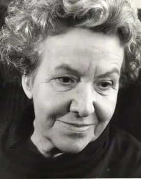 Tilli Breidenbach as Frau Mörle