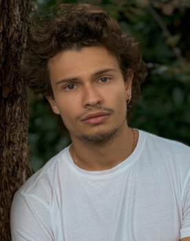 Alessandro Valerio as Boyfriend