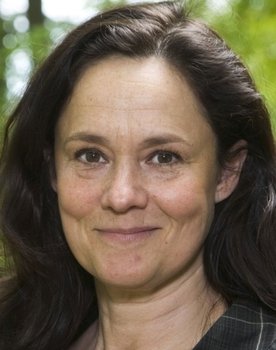 Pernilla August as Karin Bergman