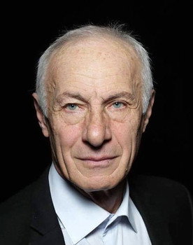 Syrbey Sanguliya as Georgian colonel