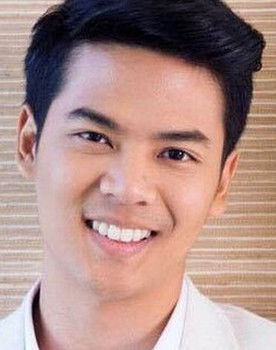 Phun Chitnarong Visessompark