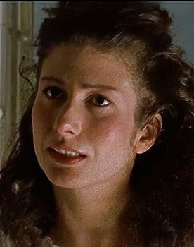 Caroline Hoermann as Pauline