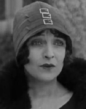 Julie Leonard