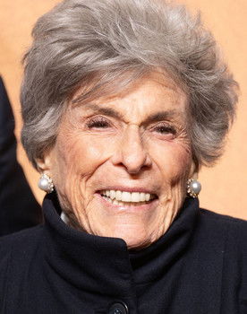 Margo Winkler as Helen