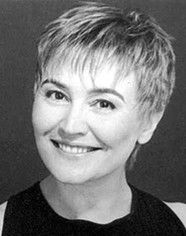 Tatyana Zbirovskaya as Лаура