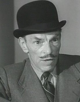 Ivor Barnard as Albert