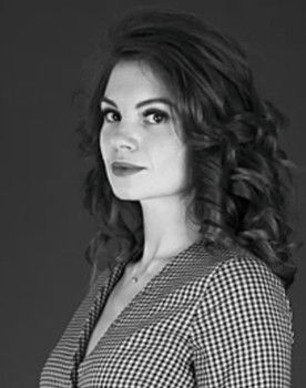 Tamara Astaf'eva as Elena