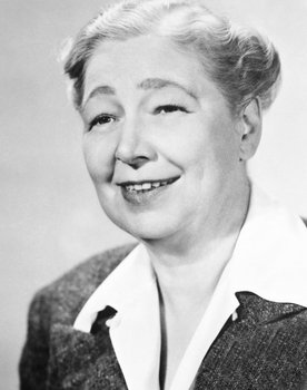 Esther Dale as Martha Gravitt