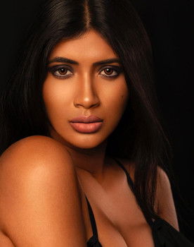 Natasha Majhi as Rachael