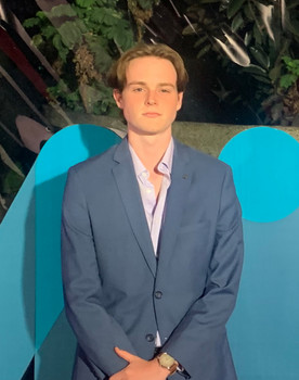 Bradley Hogan as Man in reflection