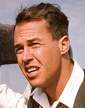 Steve Kanaly as Cmdr. Wilson