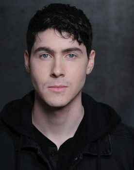 Preston Pimentel as Wyatt Novo