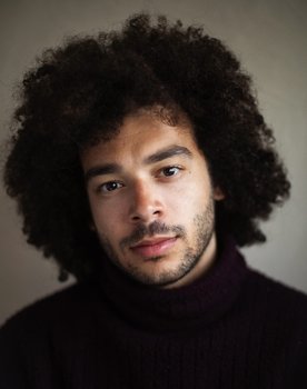 Darcy Braimoh as Fandalf