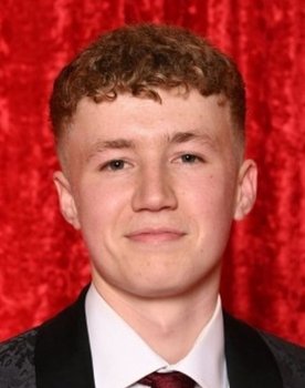 Jack Downham as Noah Tate