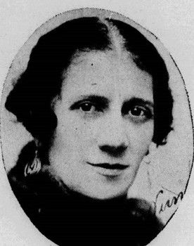 Luiza del Valle as D. Chincha