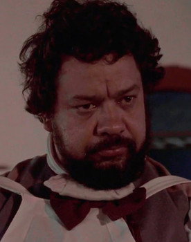 Luis Motta as Taverneiro