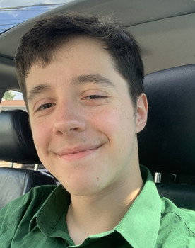 Evan Hopkins as Damian Breslin
