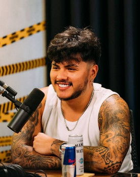 Thiago Marques "Mítico" as Ele Mesmo