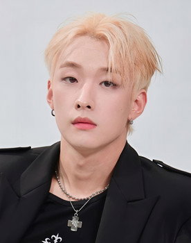 Hojin as Yi Bin's manager