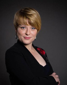 Лариса Маршалова
