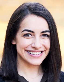 Brenda Yanez as Molly