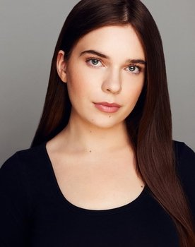 Emily Marcheschi as Donna Geller