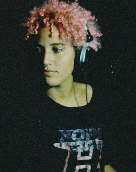 Monnica Vitória as 