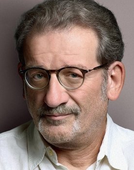 Slobodan Ninković as Tola Dačić